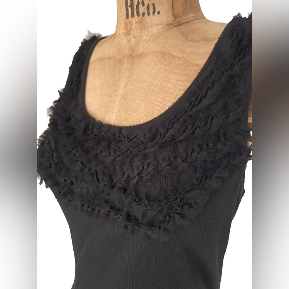 Elle Black Ruffle Front Ribbed Tank Top EUC M - Picture 4 of 9